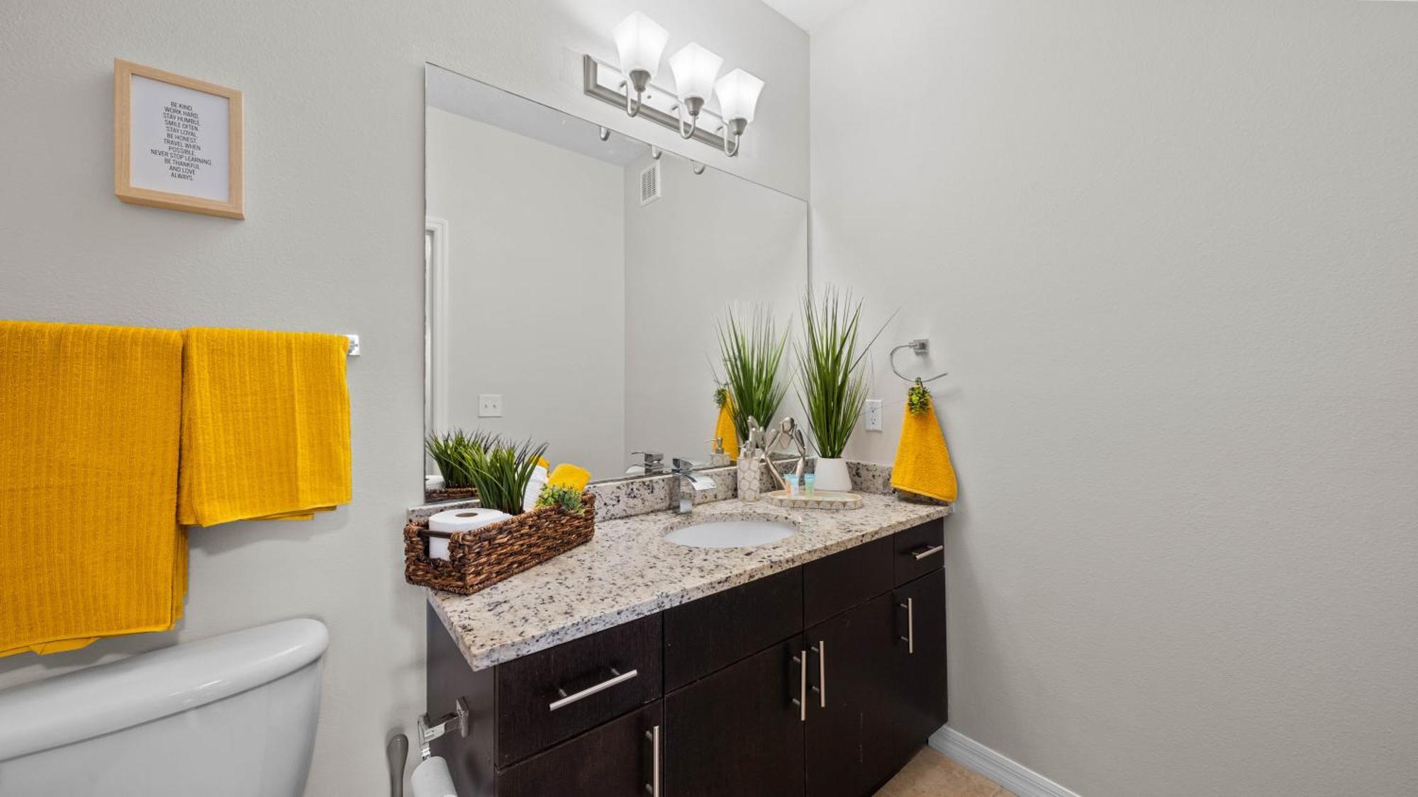 Cozy 2Br2Ba Gem-Near Airport Lejlighed Tampa Eksteriør billede